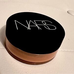 NARS Light Reflecting Setting Powder, Loose in Mesa